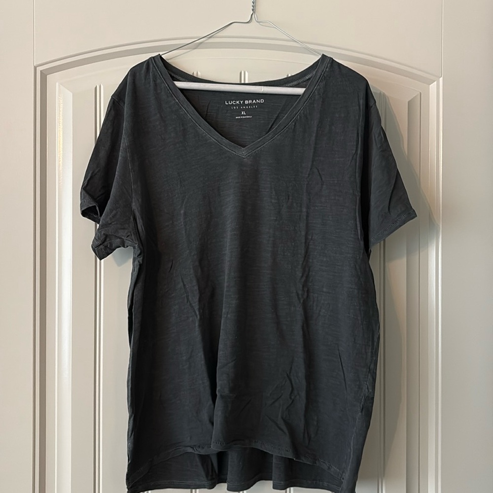 Lucky Brand Women’s Sz XL V-Neck T-Shirt